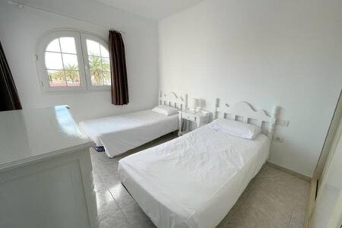 Beachside Eter With Private Pool, Bbq & Fast Wifi Villa Corralejo